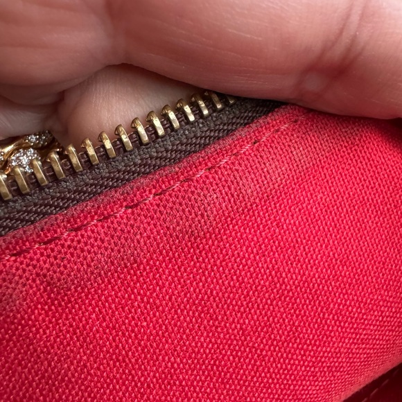 Louis Vuitton Bloomsbury GM*PRICE is FIRM* - Picture 9 of 16